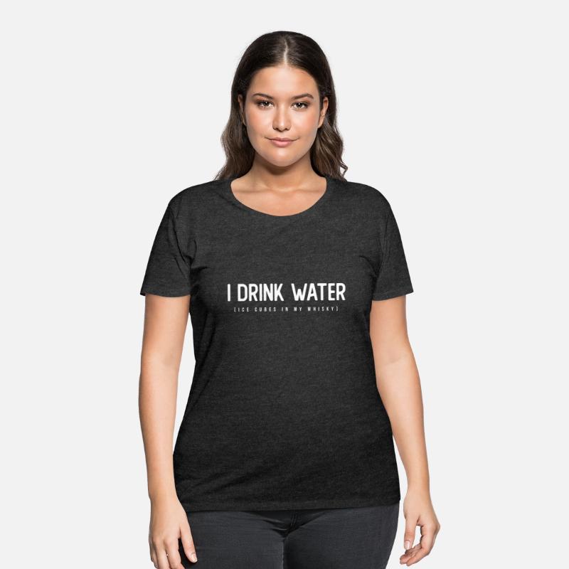 I drink water