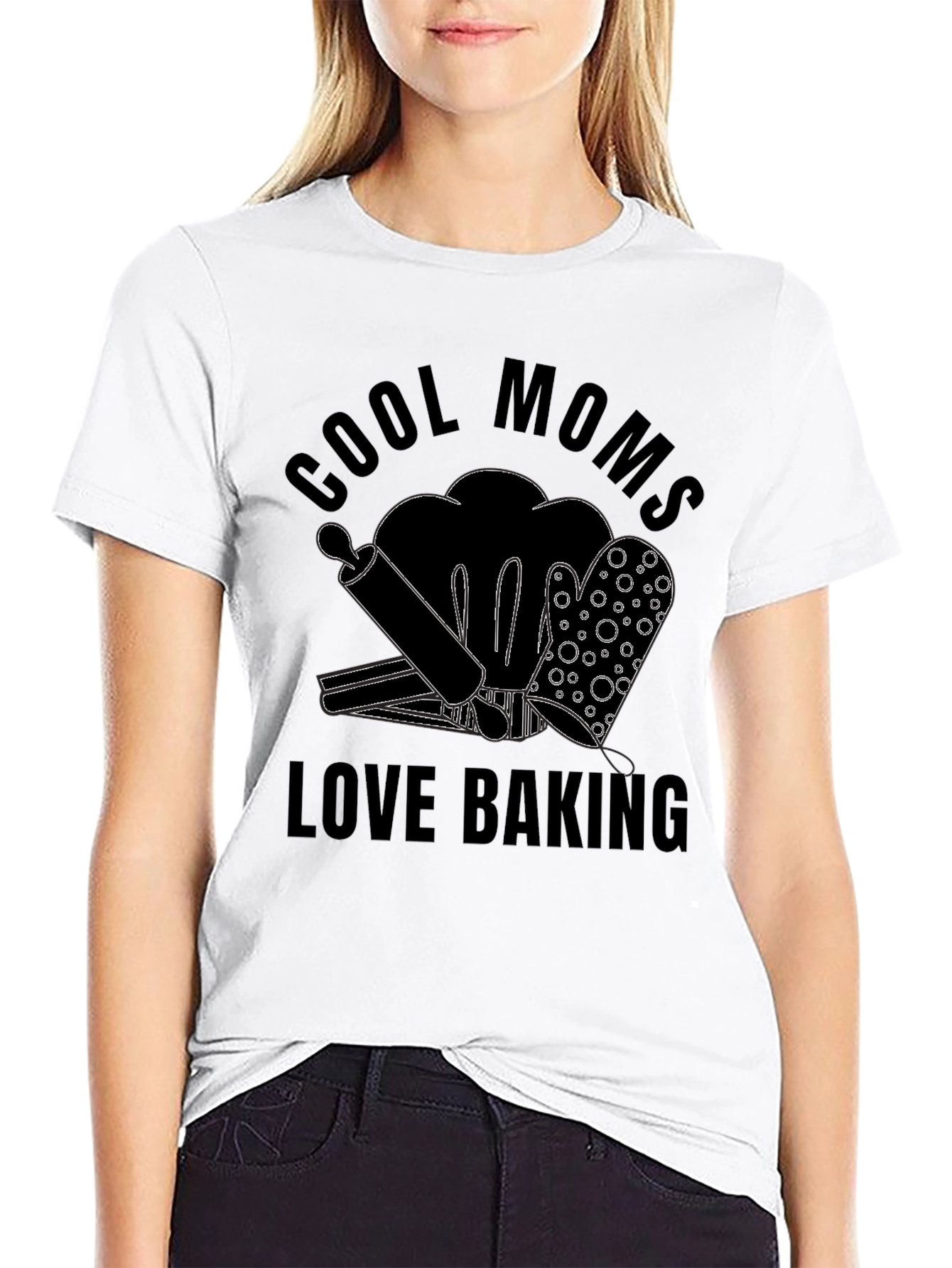Cool Moms Love Baking T-Shirt